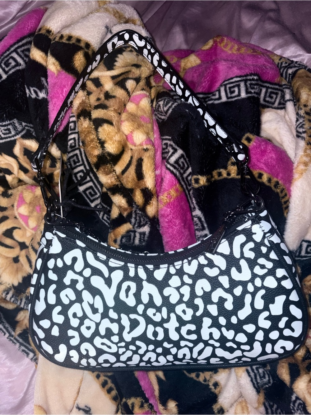 Von Dutch Black & White Animal Print Shoulder Bag - Picture 3 of 3